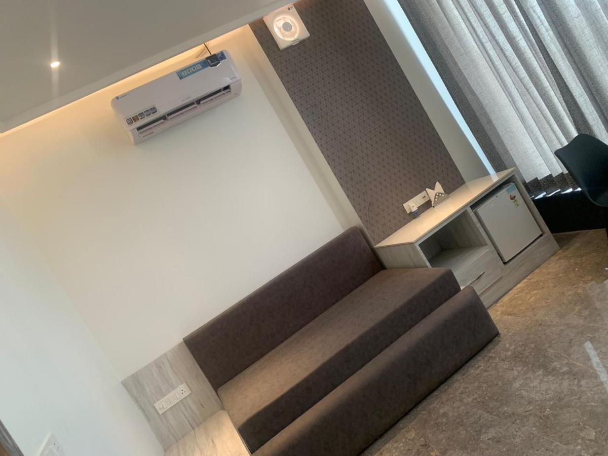 Hotel Lotus Inn Sirsa 外观 照片