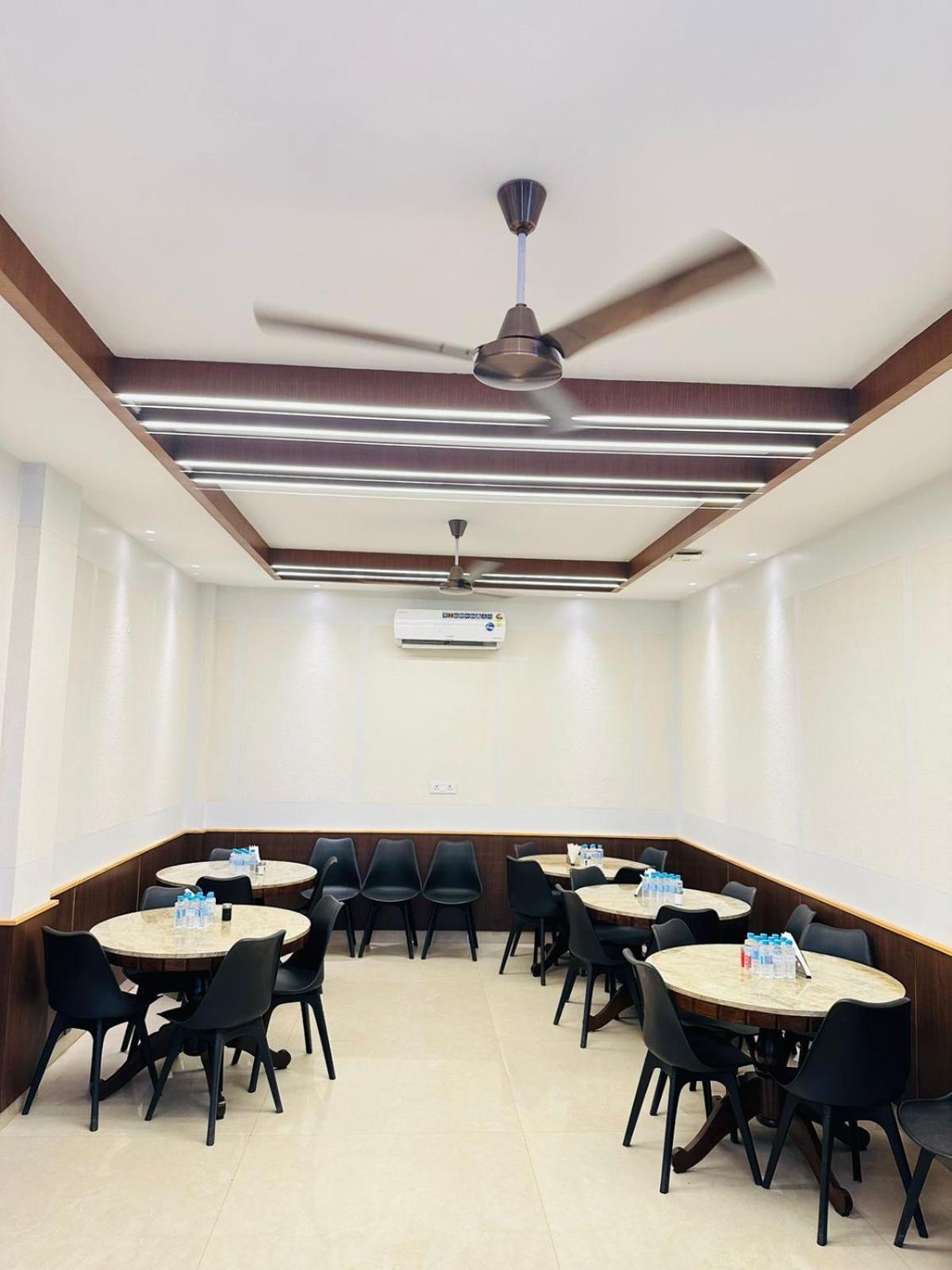 Hotel Lotus Inn Sirsa 外观 照片